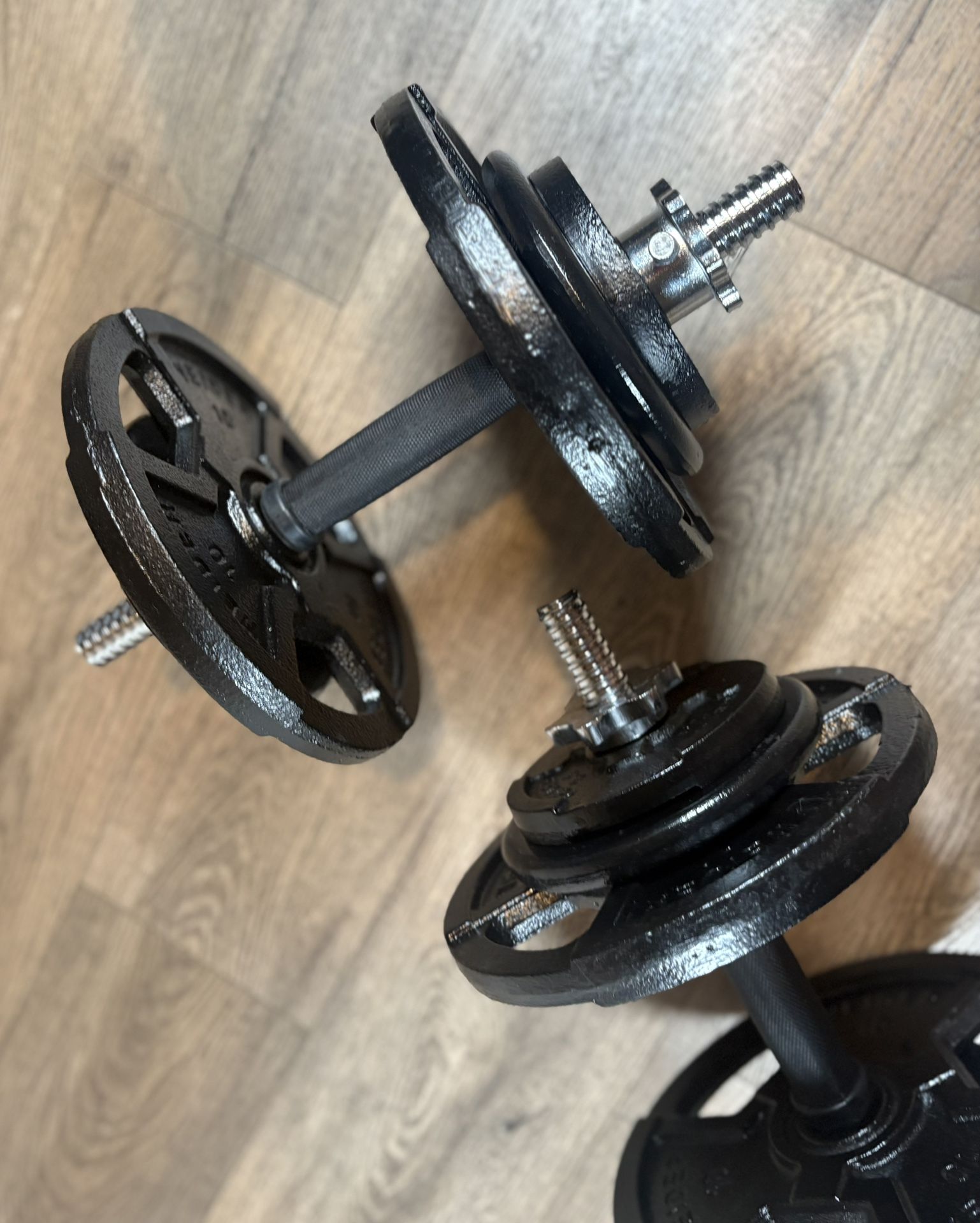Standard Adjustable Dumbbells Cast Iron Plates. Total : 80 lbs