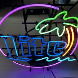 Vintage Neon Beer Light