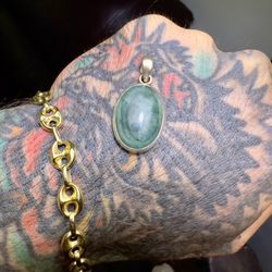 Beautiful 😍 !! Jade Pendant Set In Solid 925 Sterling Silver !