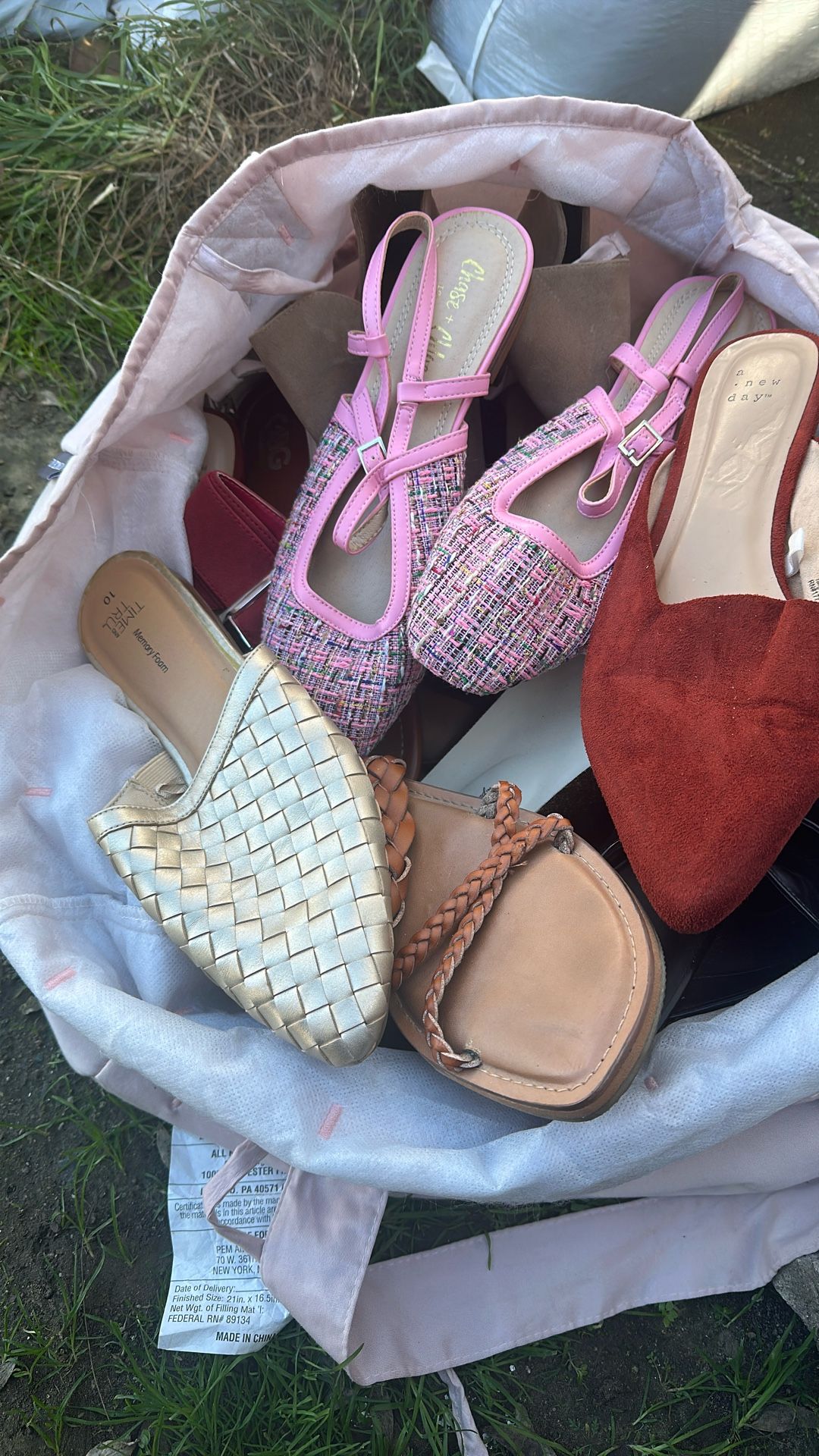 Bolsa Con Zapatos De Mujer Size /10 Nuevos Y Semi Nuevo $20 Todo