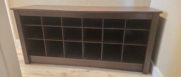 Bench shoe rack