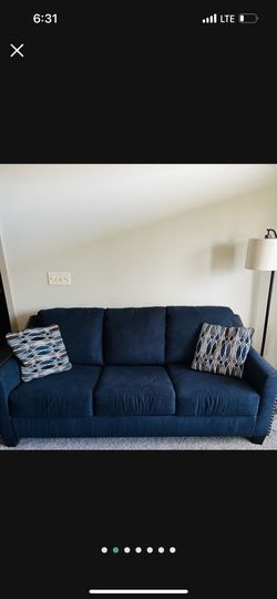 Ashley’s Pull Out Couch