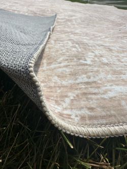 New 5x7 Area Rug