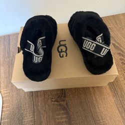 UGG Fluff Yeah Slides Size  7 Womens