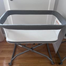 RONBEI Baby Bassinet, Bedside Bassinet for Baby Easy Folding and Storage Bassinets for Newborn/Infants Portable Travel Lightweight Bassinet