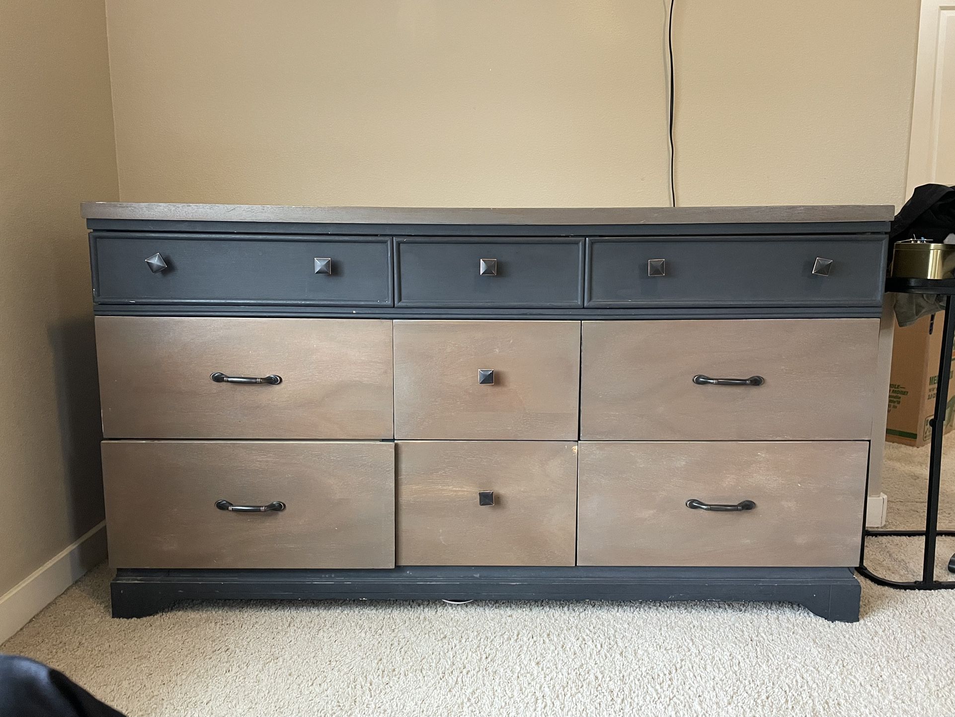 Dresser