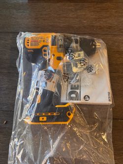 DEWALT DCD792B Cordless Drill Driver