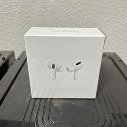 Apple AirPods Pro Bluetooth Headphones Case White