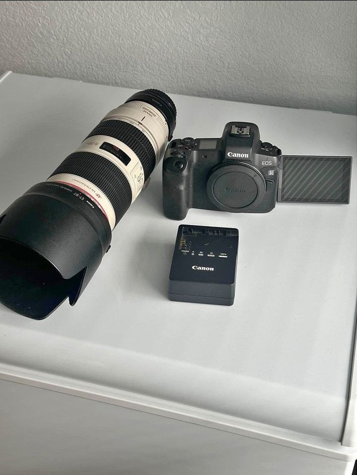 Canon EOS R & EF 70-200mm f2.8 lens