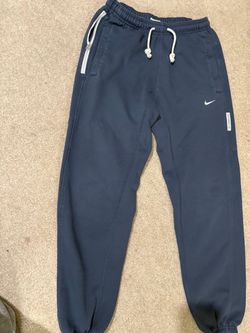 Men’s small Nike pants