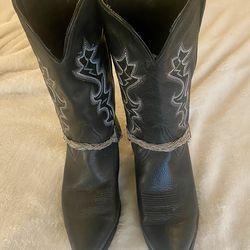 Black Cowboy Boots With Twisted Metal Spur