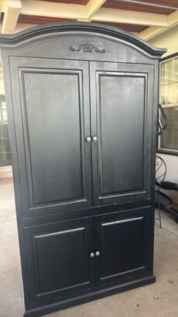 Dresser 43 1/2 x 82x24