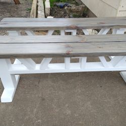 NEW CUSTOM MADE 4FT BENCHES 