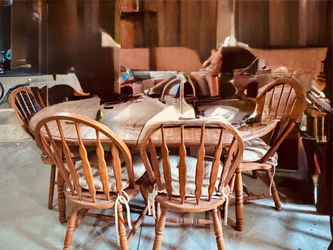 Kitchen table