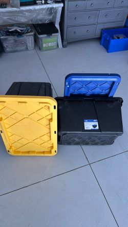 Storage totes with lid 27gallons , bin, container