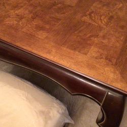 FOR SALE DINING ROOM TABLE 