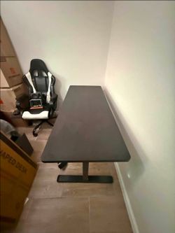 Standing Desk (Vivo Brand)