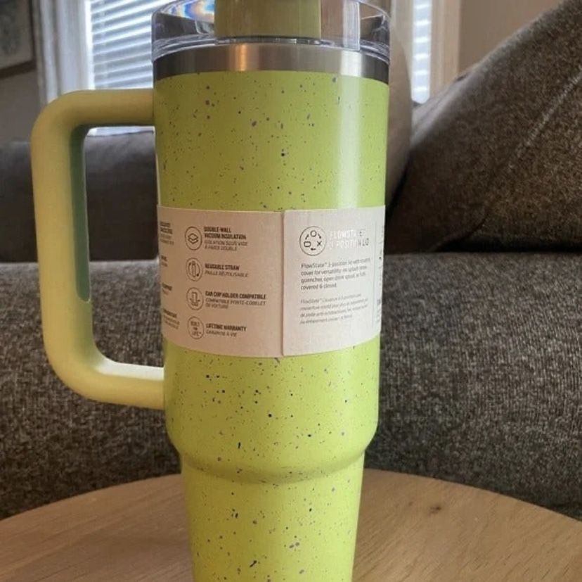 Stanley the Quencher H2.0 Flowstate Tumbler 40 oz Pool Ombre New for Sale  in Corpus Christi, TX - OfferUp
