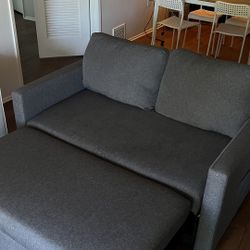 Pull-out Couch - Sofa Bed