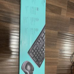 Logitech wireless Mouse And Keyboard Combo 