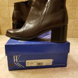 Women's Brown Ruby Side Dip Boot