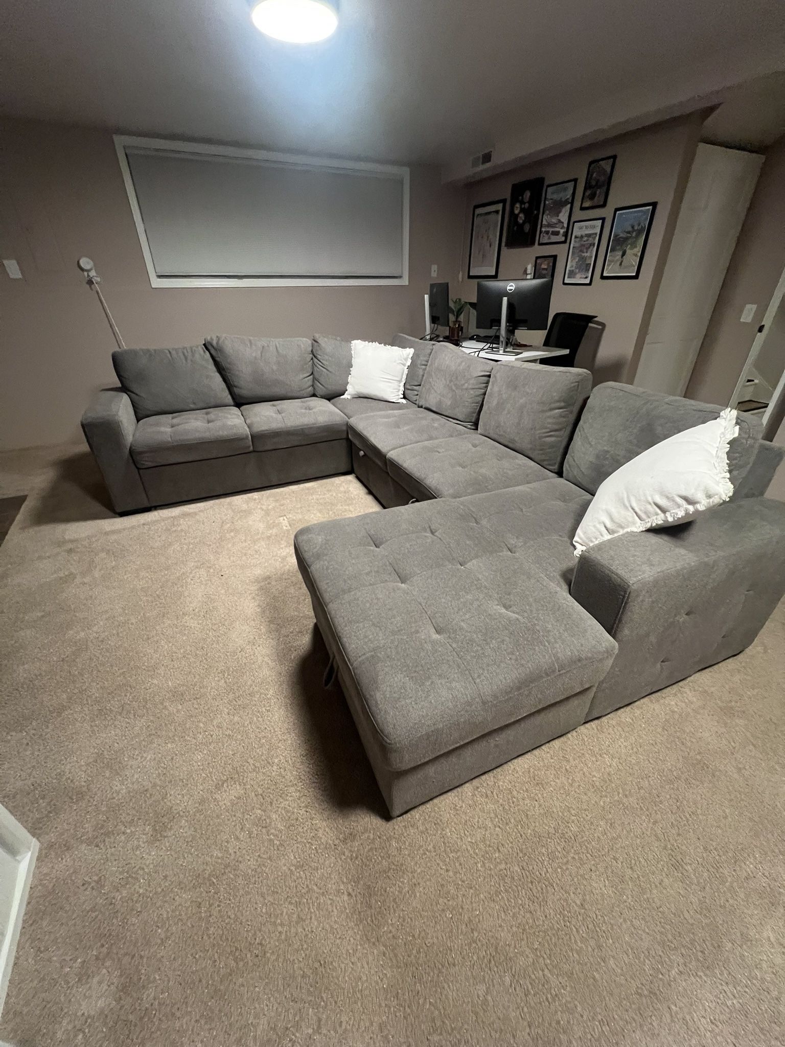 ✨ Charcoal Sectional Sofa w/ Chaise – Excellent Condition! ✨