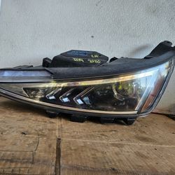 2019 2020 Hyundai Elantra Driver Oem Headlight 
