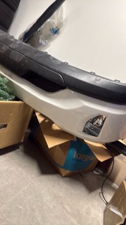 2017 Chevrolet Silverado  bumper