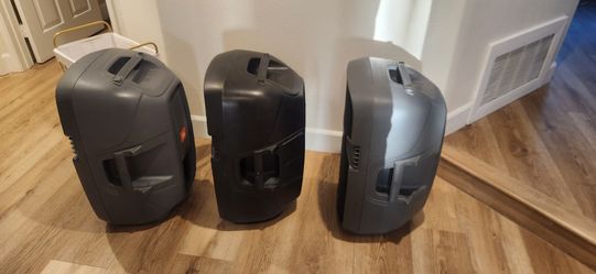 JBL EON 515 AND 305 SPEAKERS