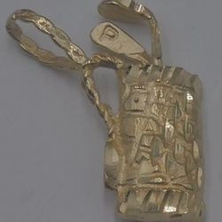 14kt yellow gold pendant gold bag with clubs design 3.3 grams. 881062-1. 