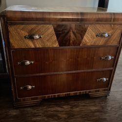 Dresser - Art Deco / Waterfall Front