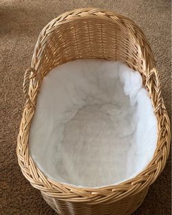 Moses basket for infant