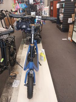 Electric scooter for adults and teens, long range, easy commute cash off of $340