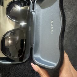 Gucci Sunglasses 🕶️ 