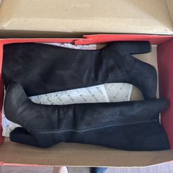 Black High Heel Boots 
