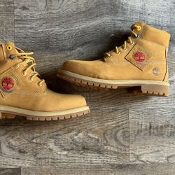 Timberland Premium 6 Inch Waterproof Boot Junior ‘s Wheat Nubuck 7 M/M