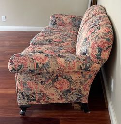 Sofa, excellent condition