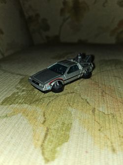 Back to the Future DeLorean HotWheel 2015