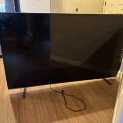 70 In. Samsung TV Display Need Repair