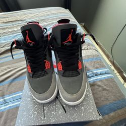 Jordan 4 