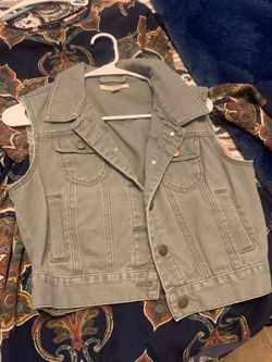 Women’s clothes