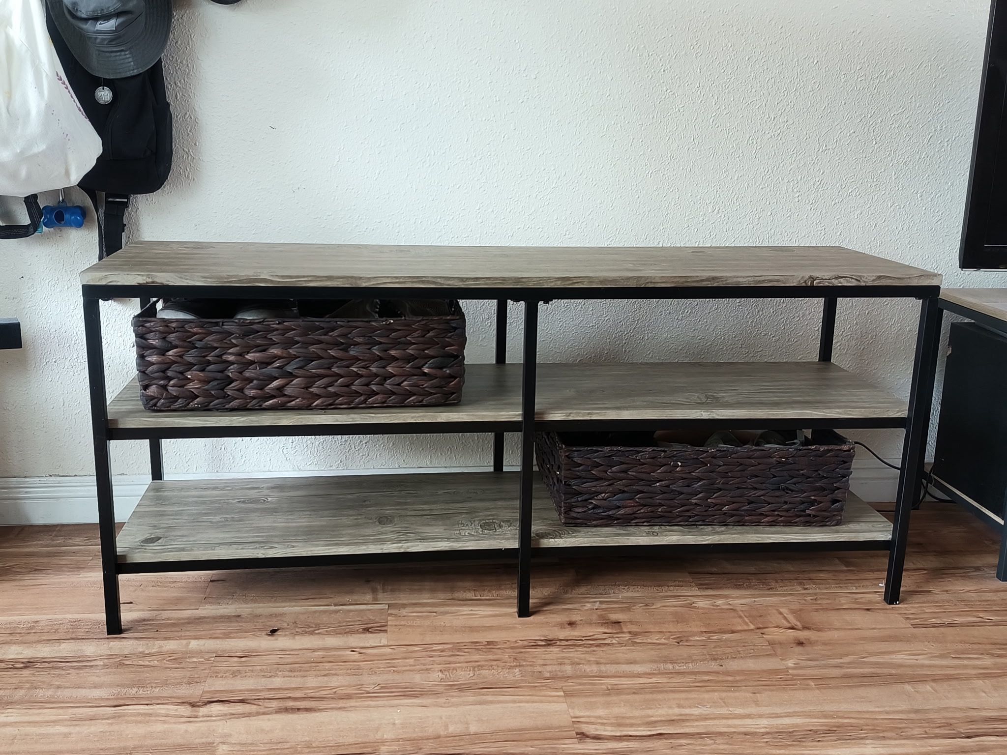 Living Room Set (Moving sale) Desk, Coffee Table, Side Tables, Tv Stand