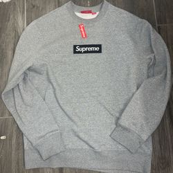 Supreme Sweater 