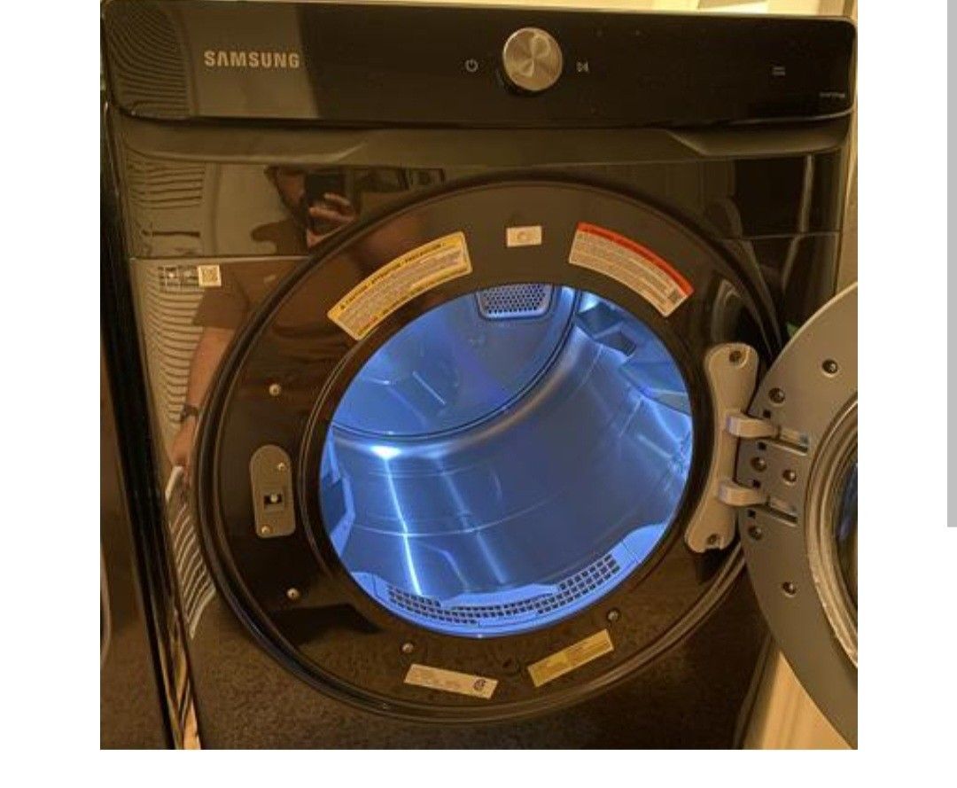 Samsung 7.5 Cu. Ft. Stackable Smart Electric Dryer with Steam and AI Smart Dial in Brushed Black