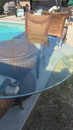 5ft Glass Round Table Top Beveled (Free)