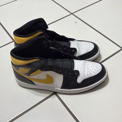 Air Jordan Retro Gold/Black