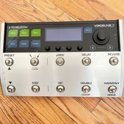 TC Helicon Voicelive 3 Vocal + Guitar Pedal