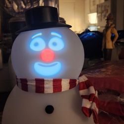 Funny Talking And Singing Snow Person 