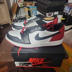 Air Jordan 1 Low Og Black Toe 