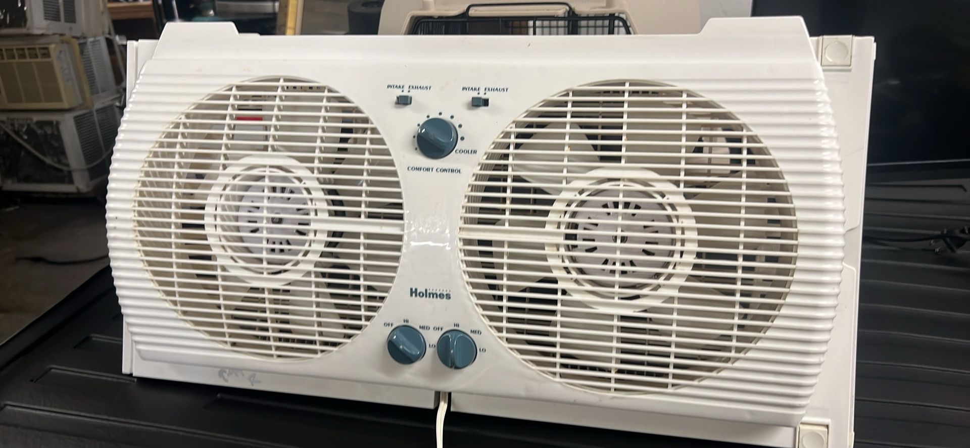 Very Good Working Condition In Both Side Window Fan